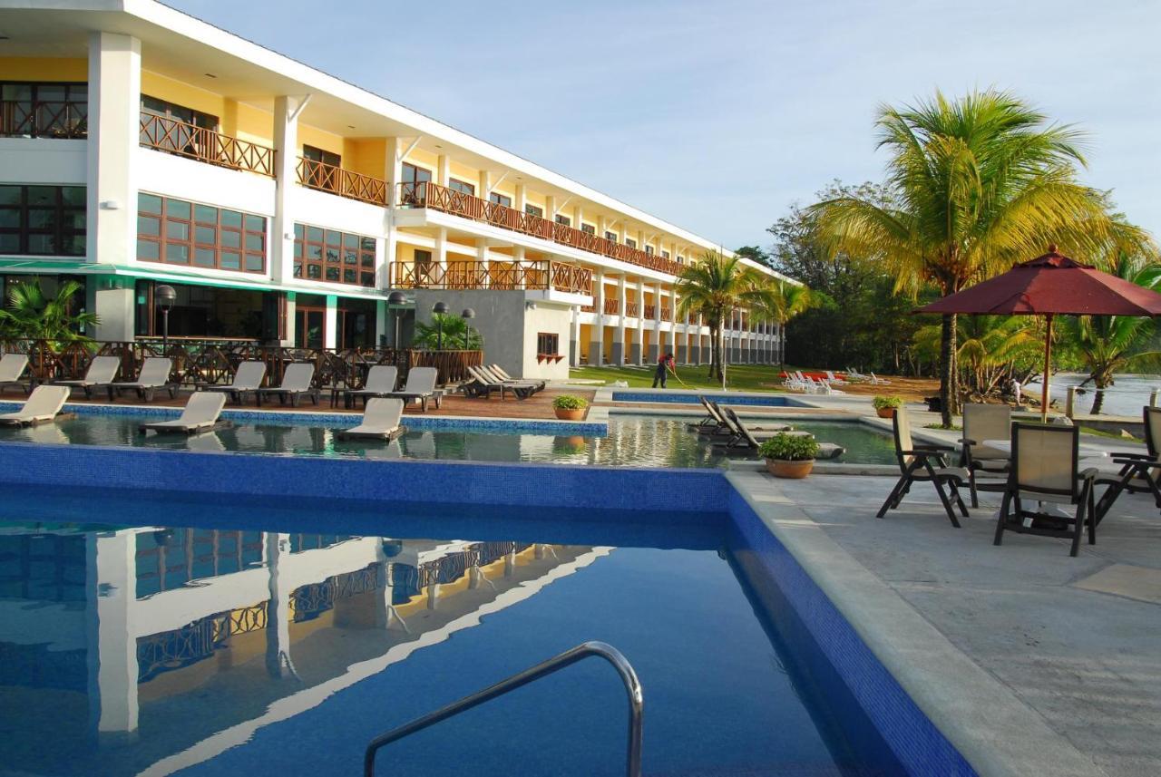 Playa Tortuga Hotel And Beach Resort 보카스 타운 외부 사진